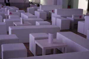 Lounge sezení a konferenční stolek